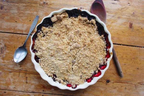 Forager's crumble