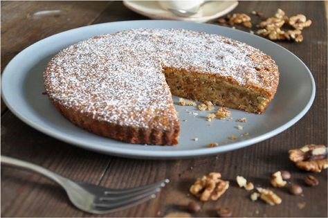 Forest foraged walnut cake (Gâteau aux noix)
