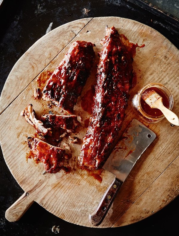 Foster's sweet and tangy barbecue sauce