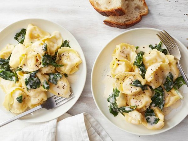 Four-cheese pasta Alfredo