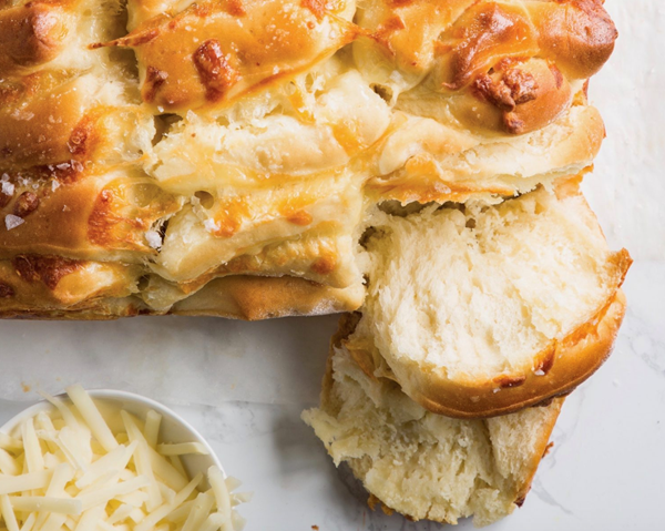 Four-cheese pull-apart milk bread [tangzhong]