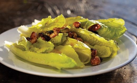 Four hearts green salad (Salad-e chahar maghz)