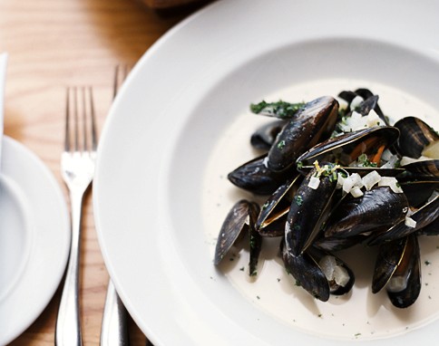 Fowey mussels with cider, apple & cream