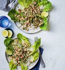 Fragrant turkey lettuce cups