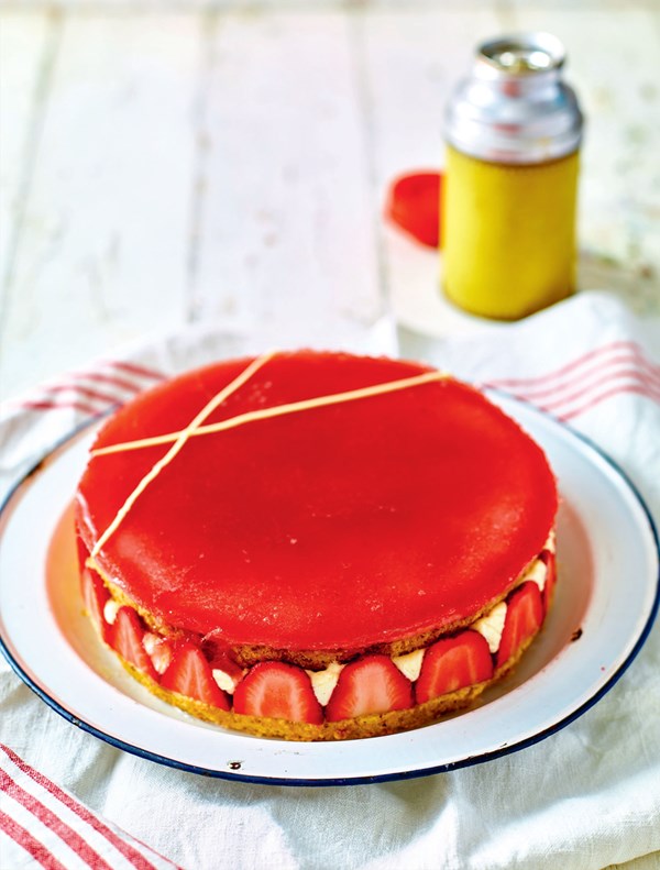 Fraisier cake