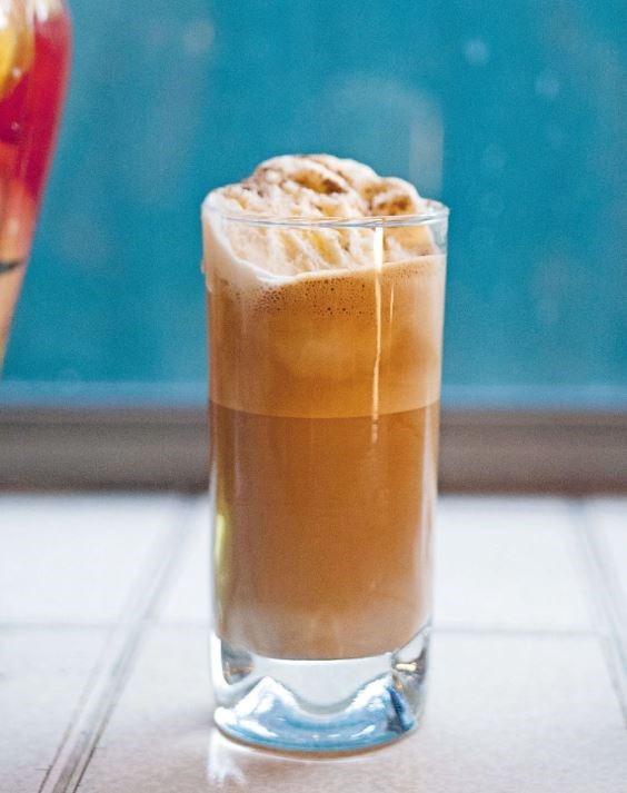 Frappe: medium (Φραπέ: metrios)