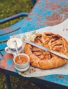 Free-form apple pie with spiced apple-caramel sauce