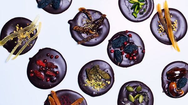 Free-form chocolate candies