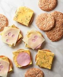 Freezer egg sandwiches