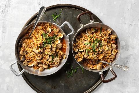 Fregola sarda with Venus clams