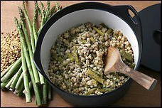 Fregola with asparagus and Gorgonzola