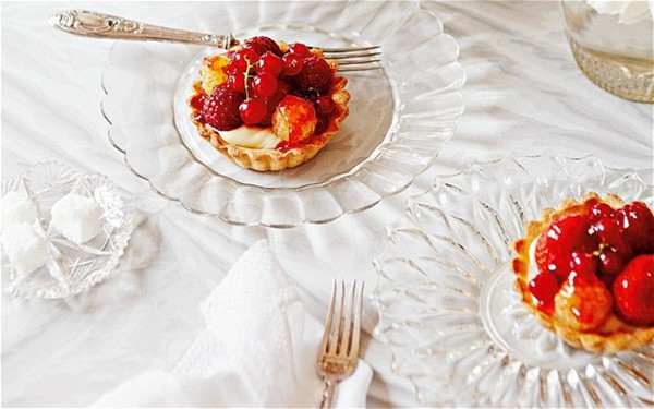 French berry tartlet