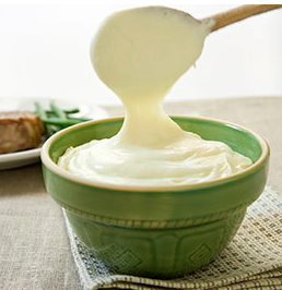 French mashed potatoes with cheese and garlic (Aligot)