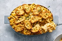 French onion macaroni and cheese