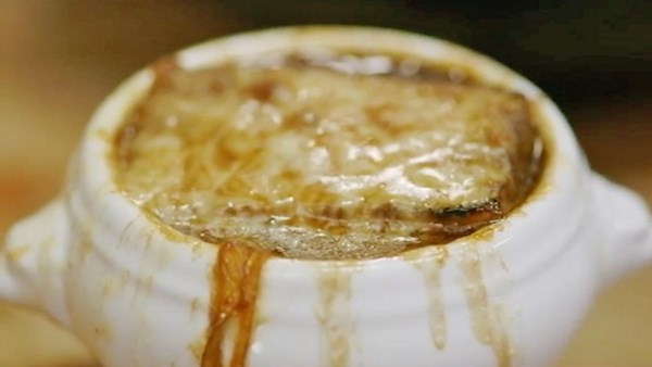 French onion soup with cheesy croutons