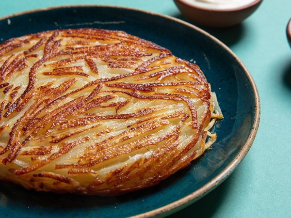 French potato pancake (Pommes darphin)