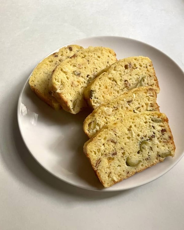French savory cake (Cake salé)