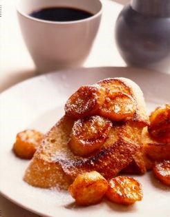 French toast with bananas