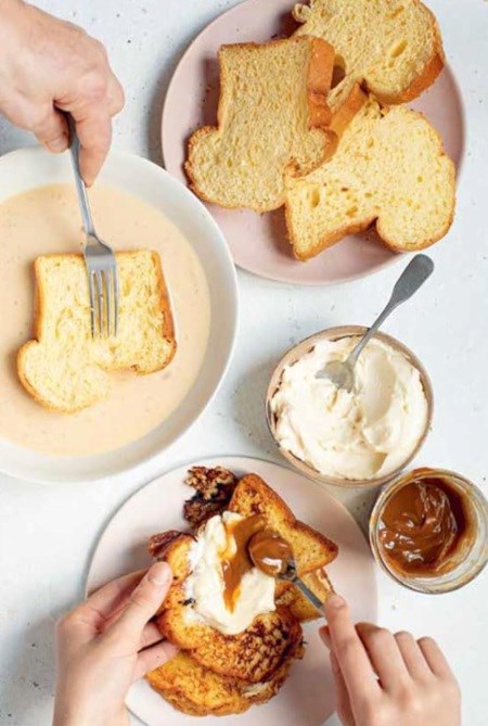 French toast with dulce de leche