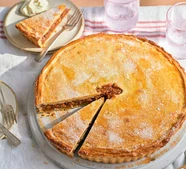 French walnut cake