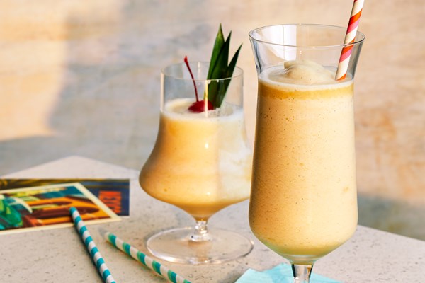 Fresh and easy piña coladas
