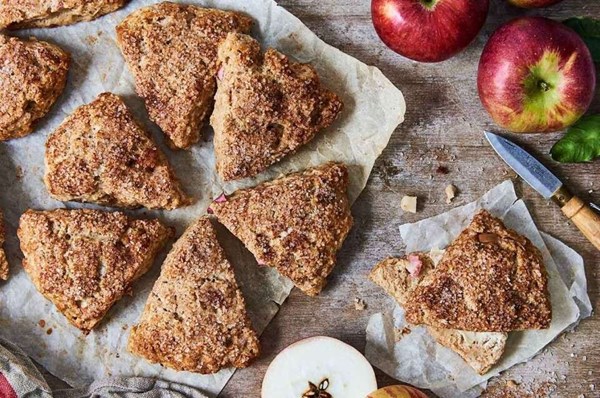 Fresh apple cinnamon scones 