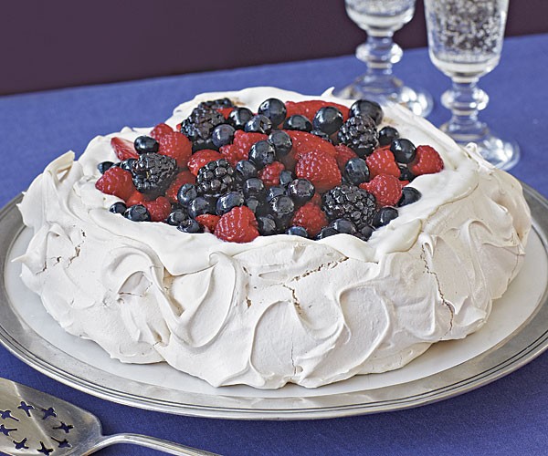 Fresh berry Pavlova