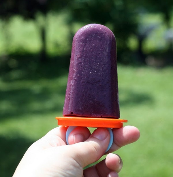 Fresh blackberry-ginger yogurt pops