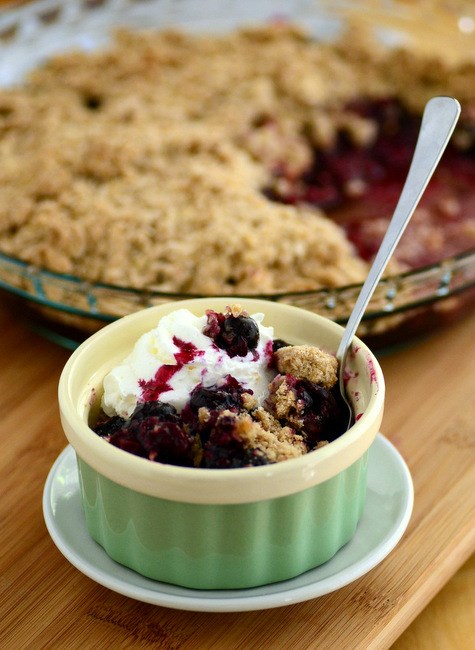 Fresh blueberry crisp