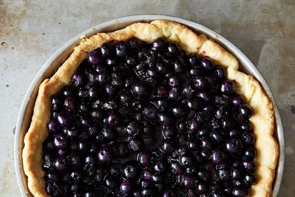 Fresh blueberry pie [Rose Levy Berenbaum]