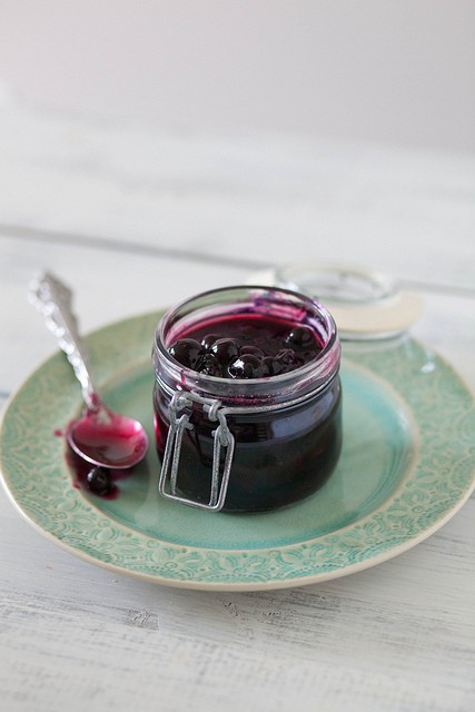 Fresh blueberry sauce