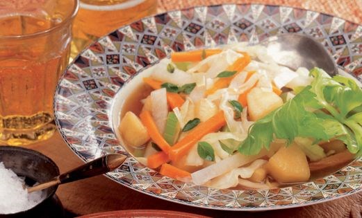 Fresh cabbage shchi
