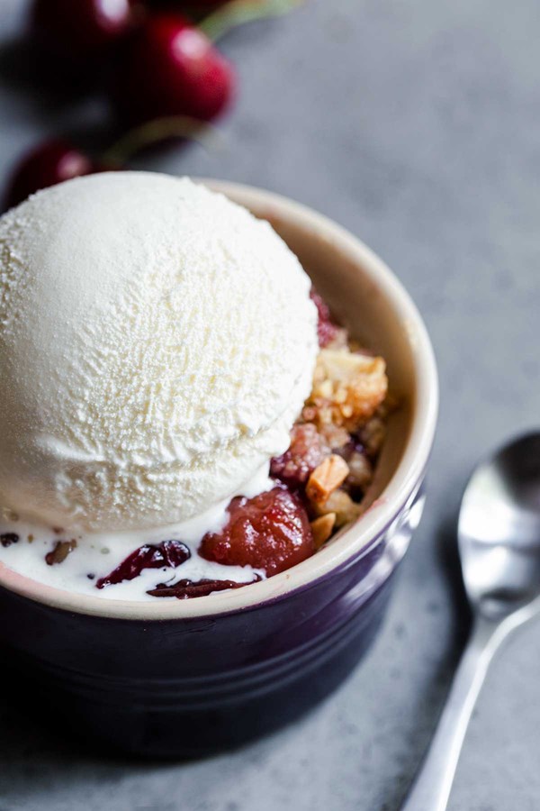 Fresh cherry crisp