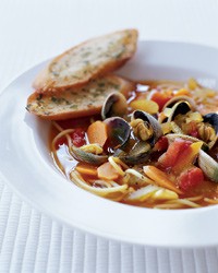 Fresh clam and noodle soup
