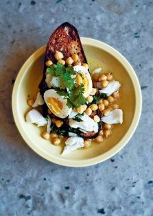 Fresh cod with chickpeas