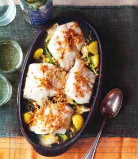 Fresh cod with onions, garlic, potatoes, and broccolini (Bacalhau à lagareira)