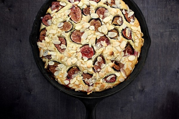 Fresh fig and almond breakfast cake