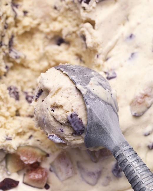 Fresh-fig and chocolate-chunk ice cream