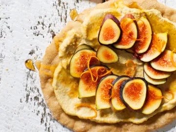 Fresh fig flatbreads 