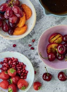 Fresh fruit with spicy dip