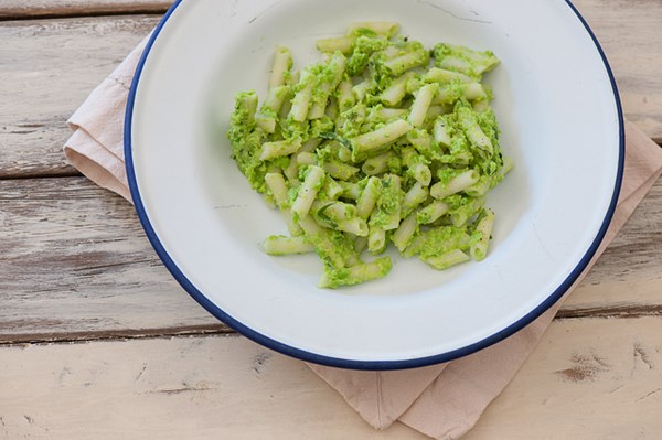 Fresh mint & pea pasta