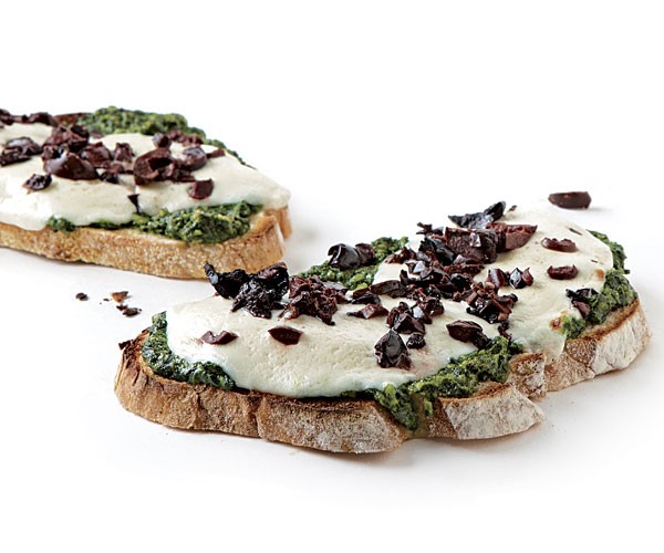 Fresh mozzarella and spinach pesto melts