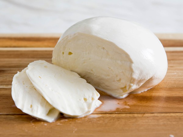 Fresh mozzarella from scratch