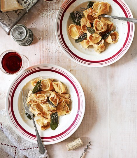 Fresh mushroom tortellini