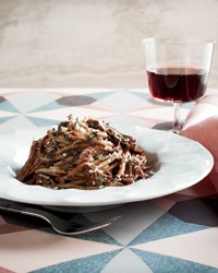 Fresh pasta with pork shoulder and cocoa sugo