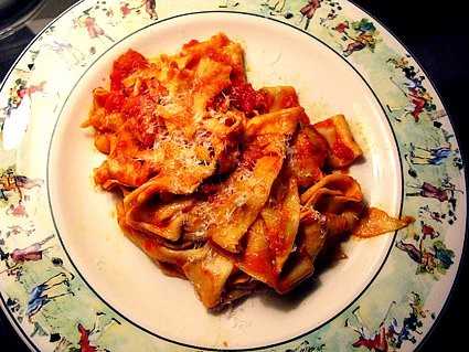 Fresh pasta with spicy tomato sauce