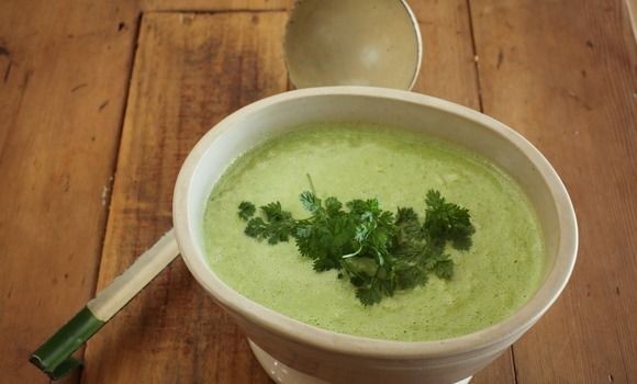Fresh pea and buttermilk soup