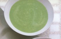 Fresh pea soup