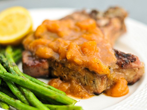 Fresh peach and ginger sauce