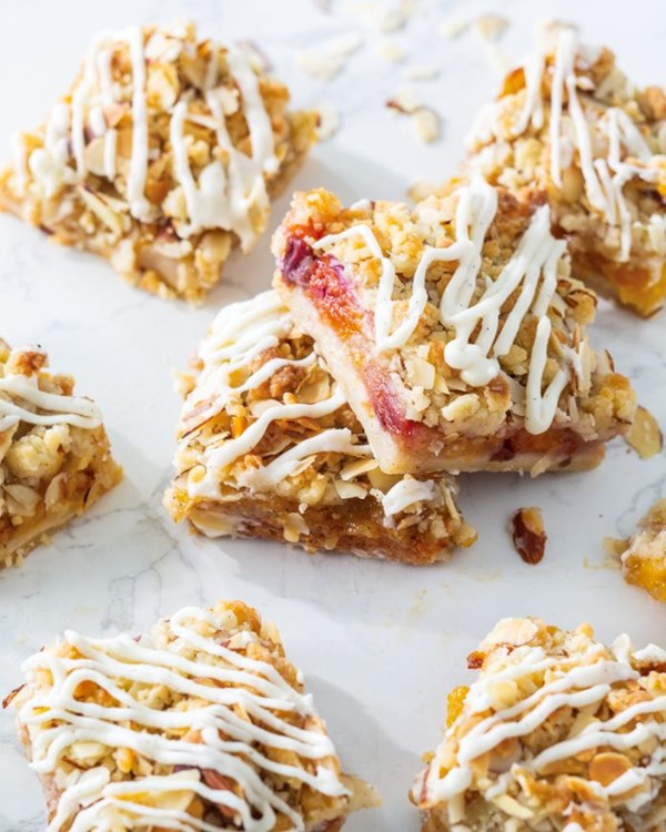 Fresh peach crumb bars